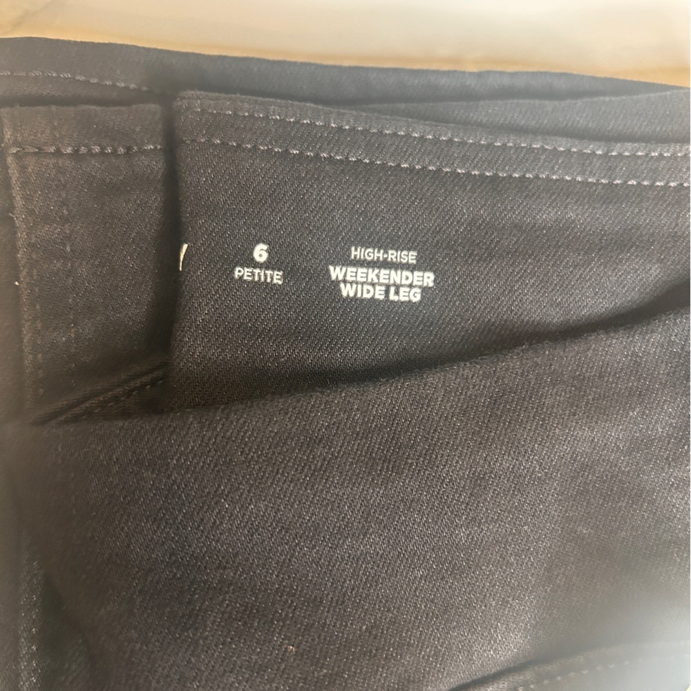 OLD NAVY High Waisted  Weekender Crop Pull On Wide Leg , 6 Petite Black Denim - Picture 12 of 13